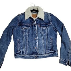 Levi's Denim Blue Jean Jacket with Cream Sherpa Lining